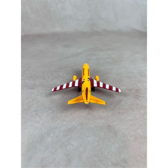 Vintage 2000 Matchbox Ronald McDonald's SB13 DC-10 Plane Grimace Airplane - Picture 4 of 6